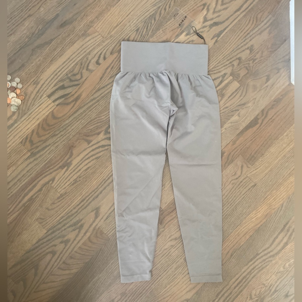 NVGTN Leggings
